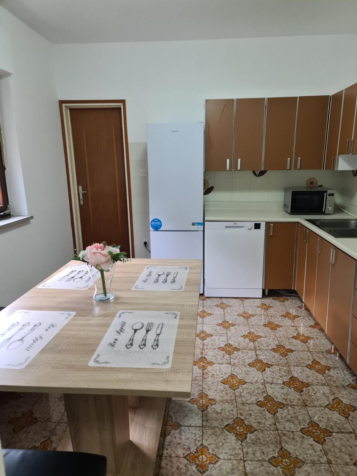 Amore Koper Apartment Ngoại thất bức ảnh